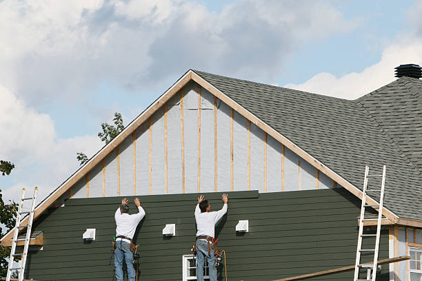 Professional Siding Replacement technician working in Milltown, NJ